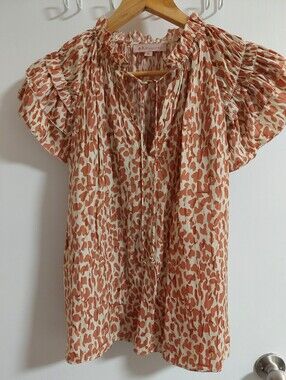 Philosophy Cream and Coral Ruffle-Sleeve Floral Blouse